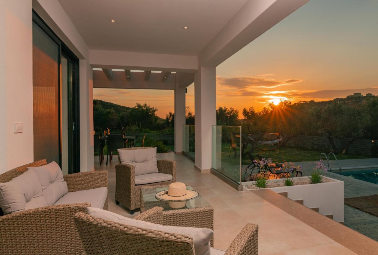 Valentino Luxury Villa Plános Eksteriør billede